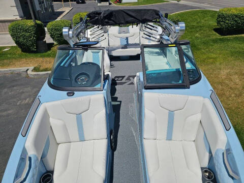 2022 MasterCraft XT24