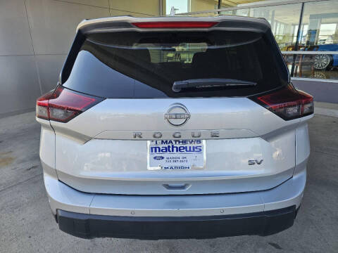 2024 Nissan Rogue SV