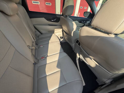 2017 Nissan Rogue SL