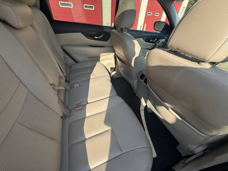 2017 Nissan Rogue SL