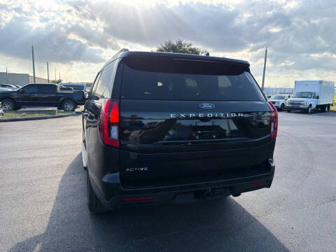 2025 Ford Expedition Active