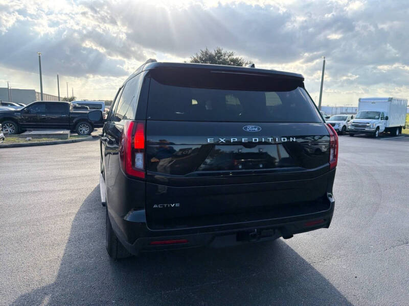 2025 Ford Expedition Active