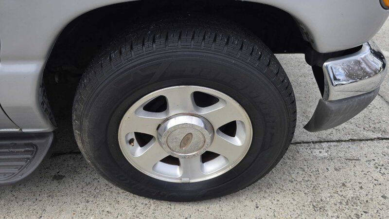 2006 Ford E-Series E-150