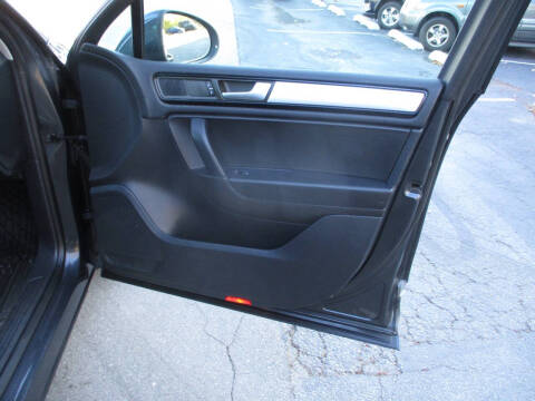 2014 Volkswagen Touareg TDI Sport