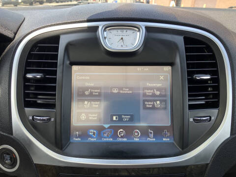 2012 Chrysler 300 Limited