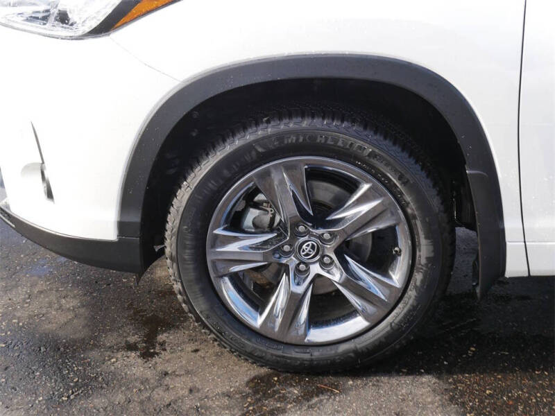 2019 Toyota Highlander Limited Platinum