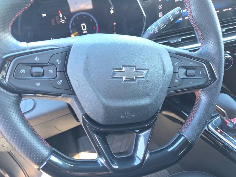 2025 Chevrolet Trax RS