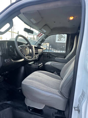 2018 Chevrolet Express 2500