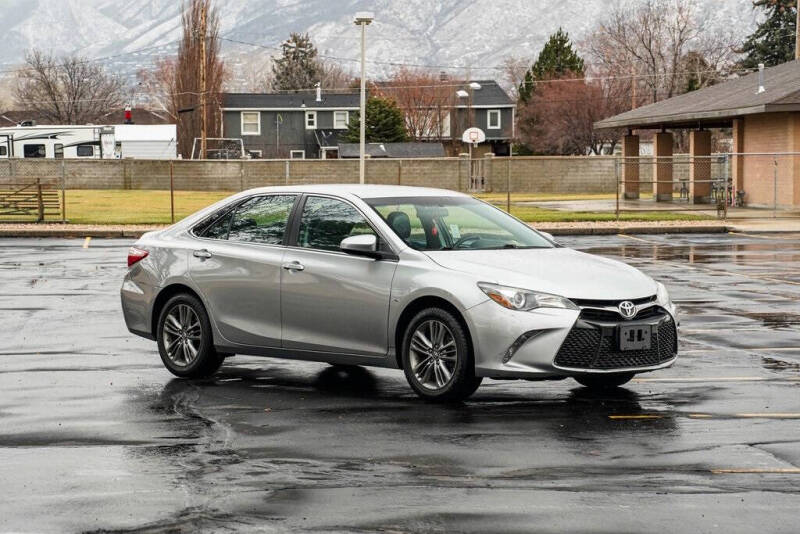 2016 Toyota Camry SE