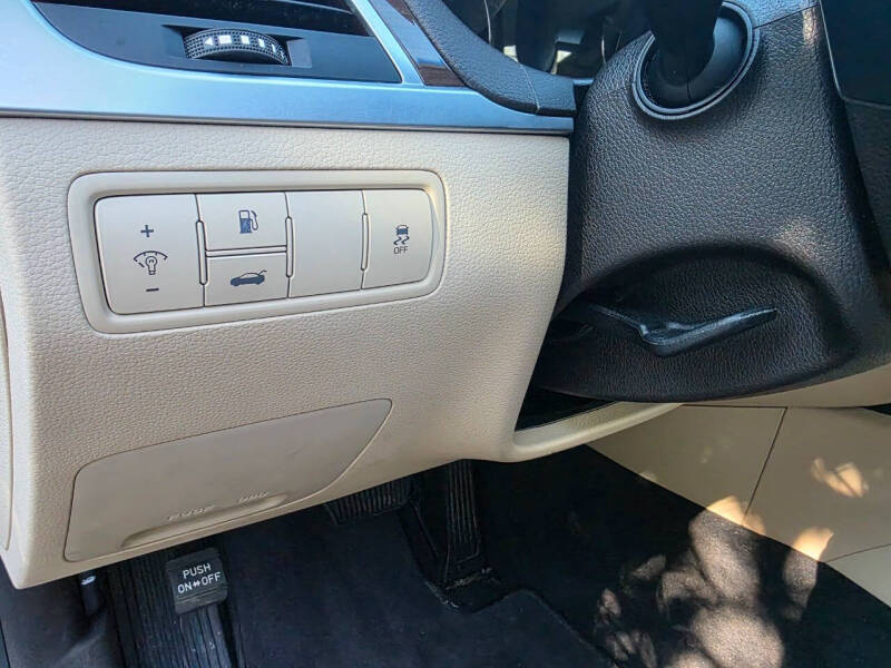 2016 Hyundai Genesis 3.8L