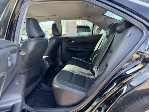 2015 Toyota Camry Hybrid