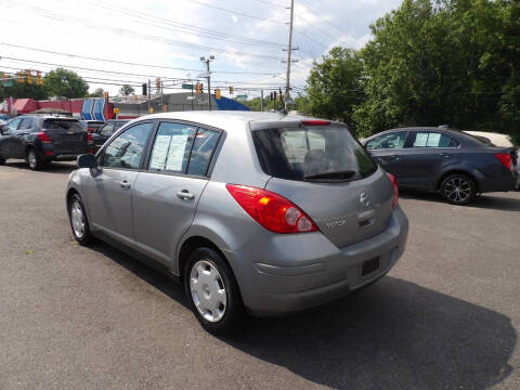 2009 Nissan Versa 1.8 S