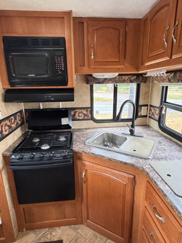 2008 Keystone Cougar 243RKS