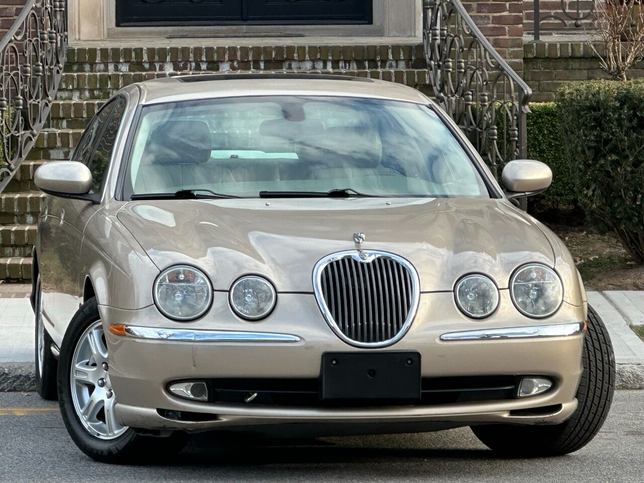 2004 Jaguar S-Type  - $7,900