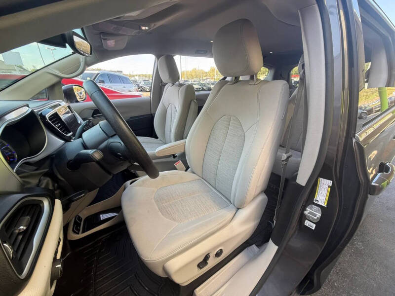 2018 Chrysler Pacifica Hybrid Touring Plus