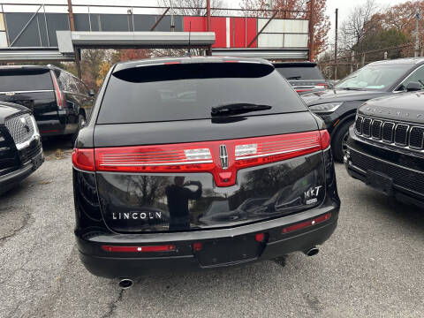 2019 Lincoln MKT Town Car Livery Fleet