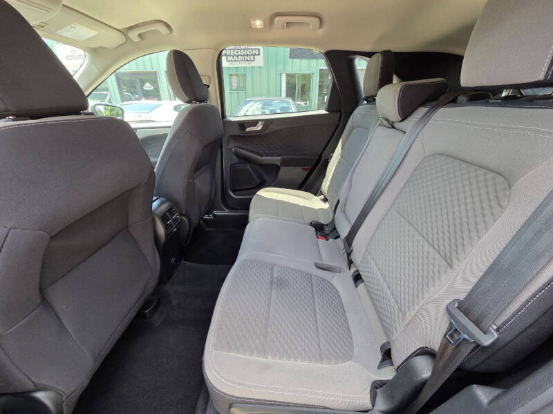 2020 Ford Escape SE
