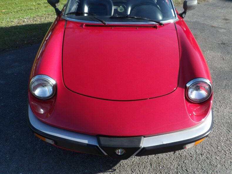 1986 Alfa Romeo Spider Veloce