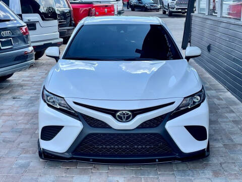2020 Toyota Camry SE