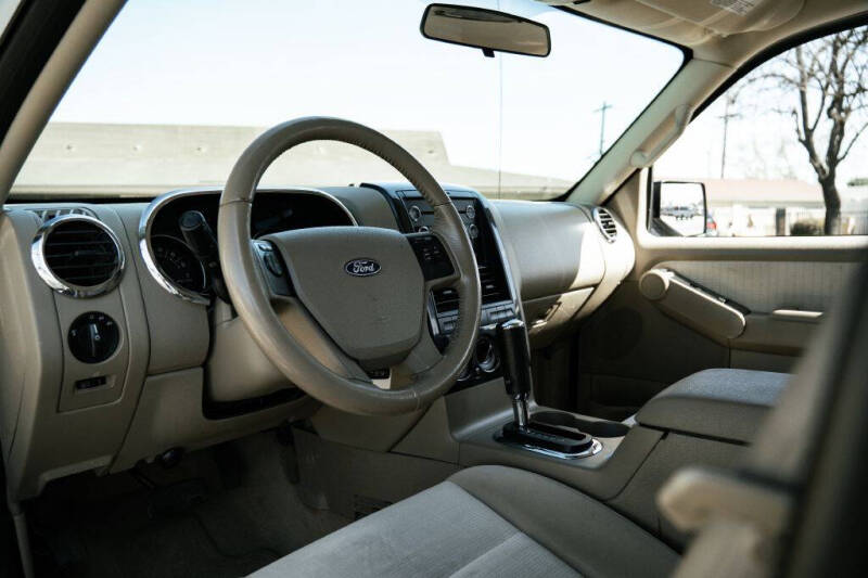 2008 Ford Explorer XLT