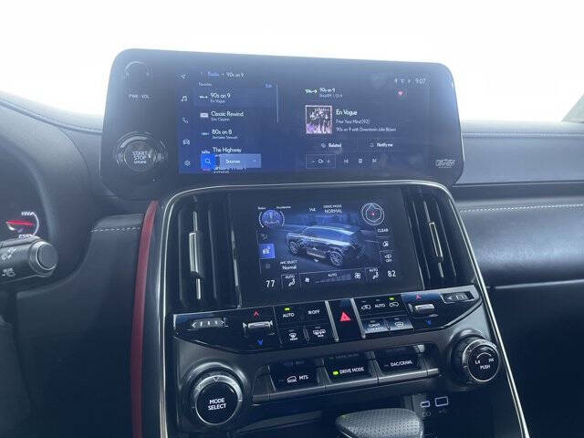 2024 Lexus LX 600 F SPORT Handling