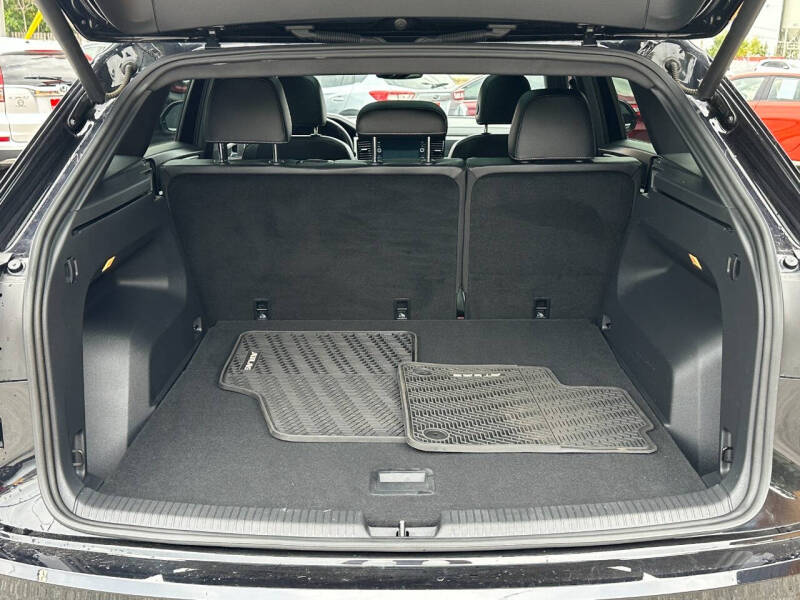 2020 Volkswagen Atlas Cross Sport V6 SEL 4Motion