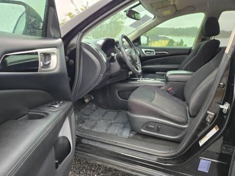 2018 Nissan Pathfinder SV