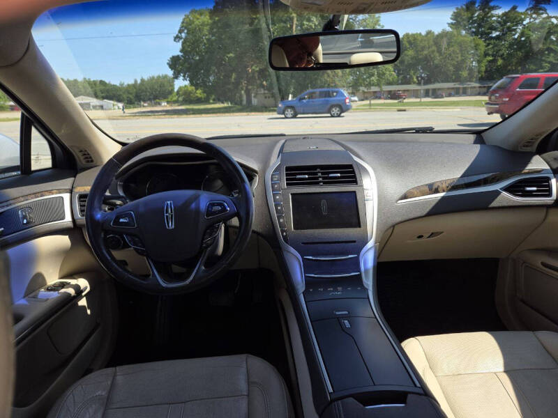 2016 Lincoln MKZ