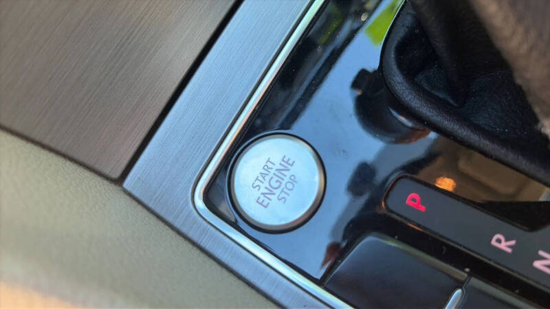 2014 Volkswagen Passat