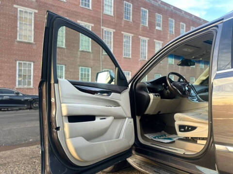 2015 Cadillac Escalade Luxury