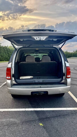 2005 Ford Explorer XLT
