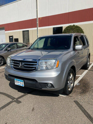 2013 Honda Pilot for sale at Specialty Auto Wholesalers Inc in Eden Prairie MN