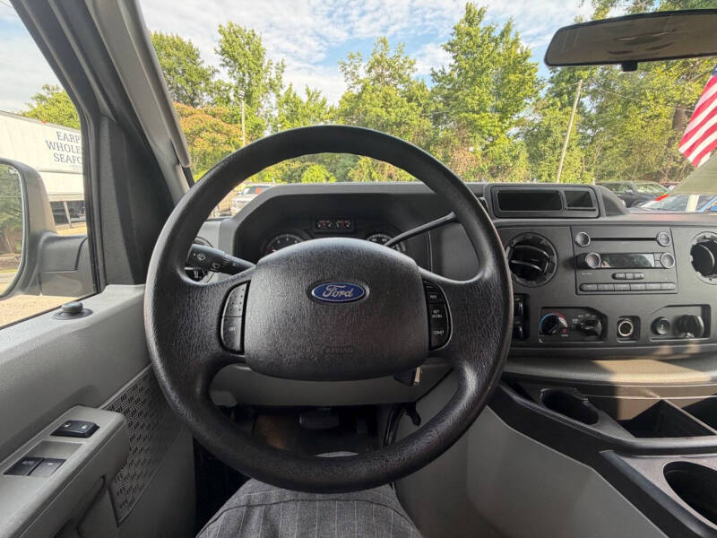 2010 Ford E-Series E-350 SD XL