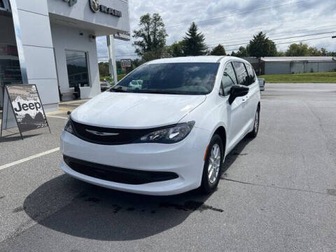 2026 Chrysler Voyager LX