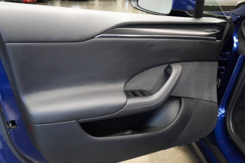 2023 Tesla Model S Plaid