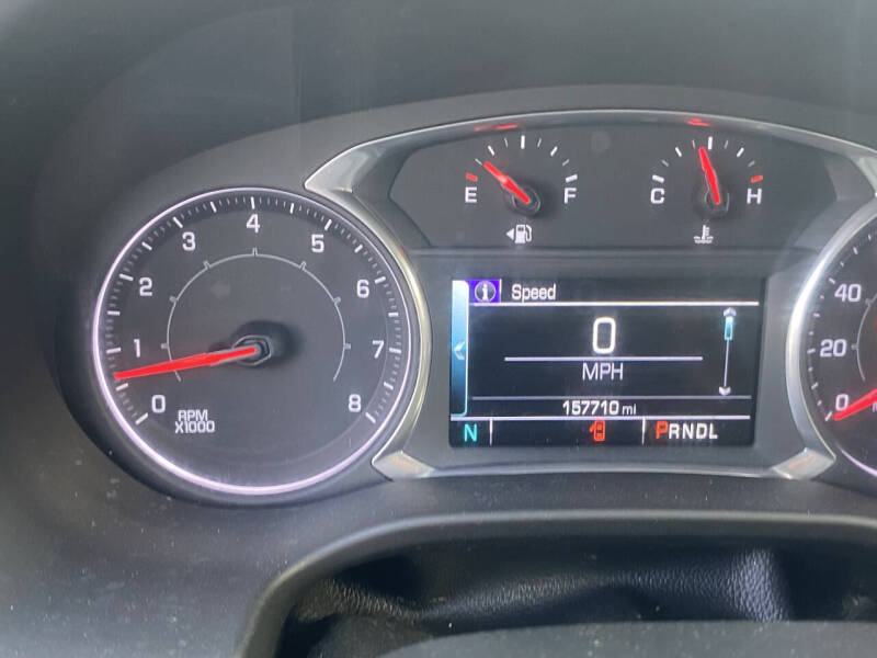 2017 GMC Acadia SLE-2