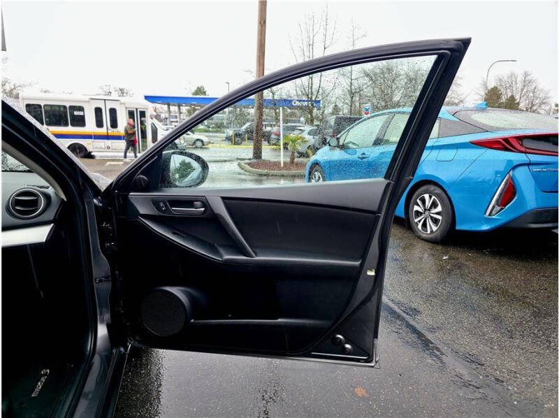 2012 Mazda MAZDA3 i Touring