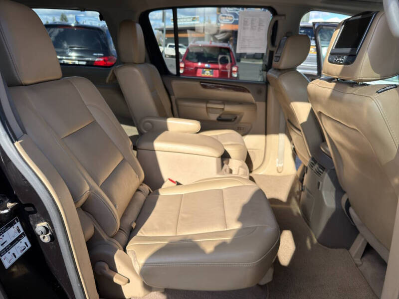 2014 Nissan Armada Platinum
