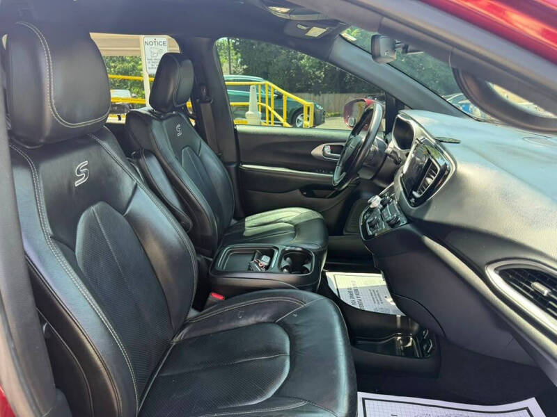 2020 Chrysler Pacifica Hybrid Touring L