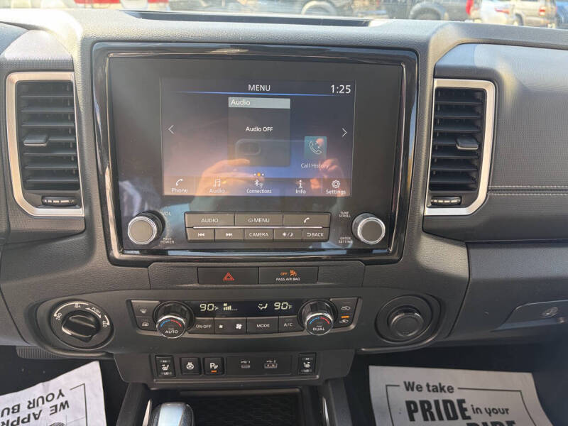 2022 Nissan Frontier SV