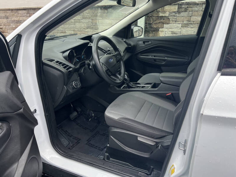 2019 Ford Escape S