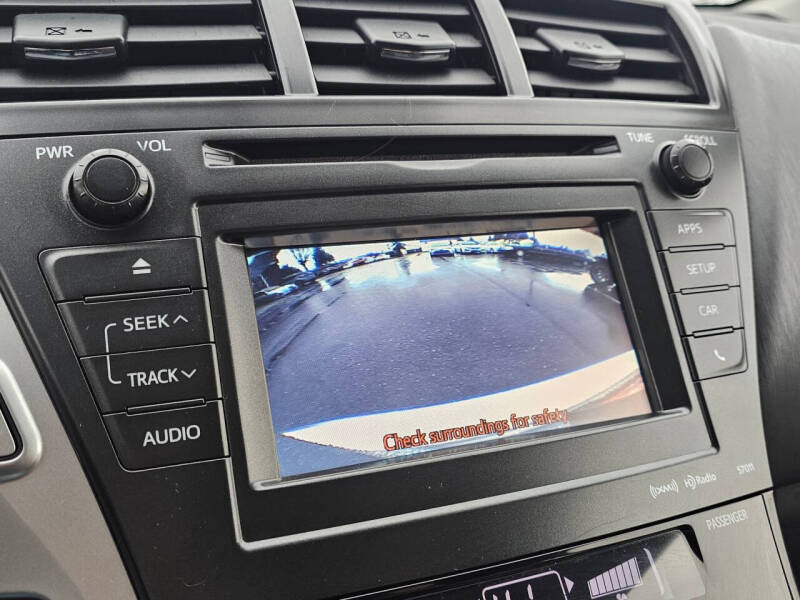 2012 Toyota Prius v Two