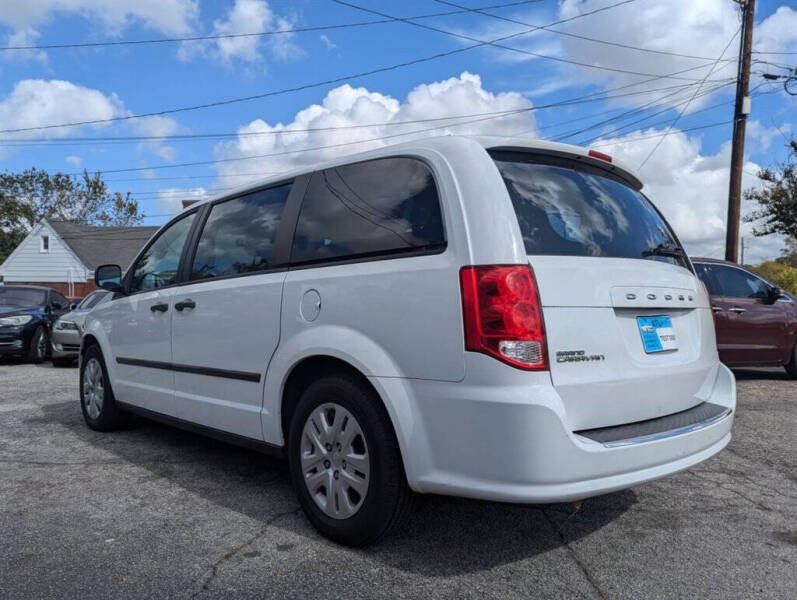 2015 Dodge Grand Caravan American Value Package photo 6