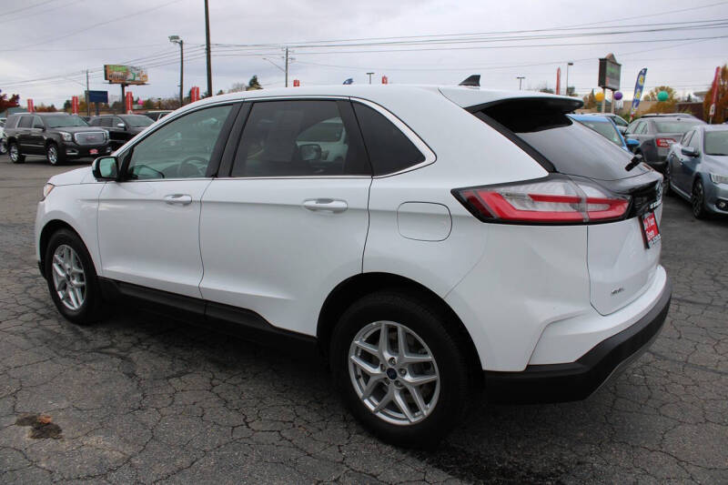 2022 Ford Edge SEL