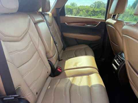 2017 Cadillac XT5 Platinum