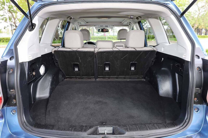 2015 Subaru Forester 2.5i Touring