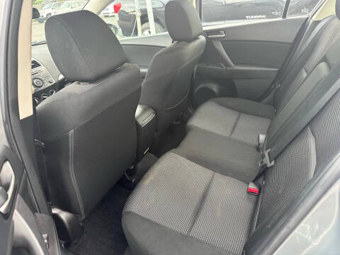 2012 Mazda MAZDA3 i Touring