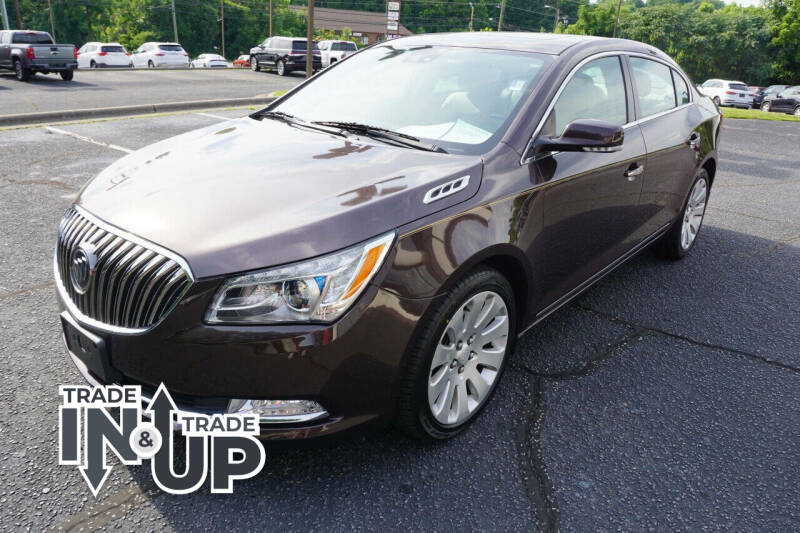 2016 Buick LaCrosse for sale at Modern Motors - Thomasville INC in Thomasville NC