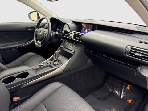 2019 Lexus IS 300