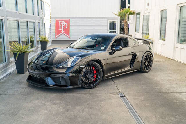 2021 Porsche 718 Cayman 2